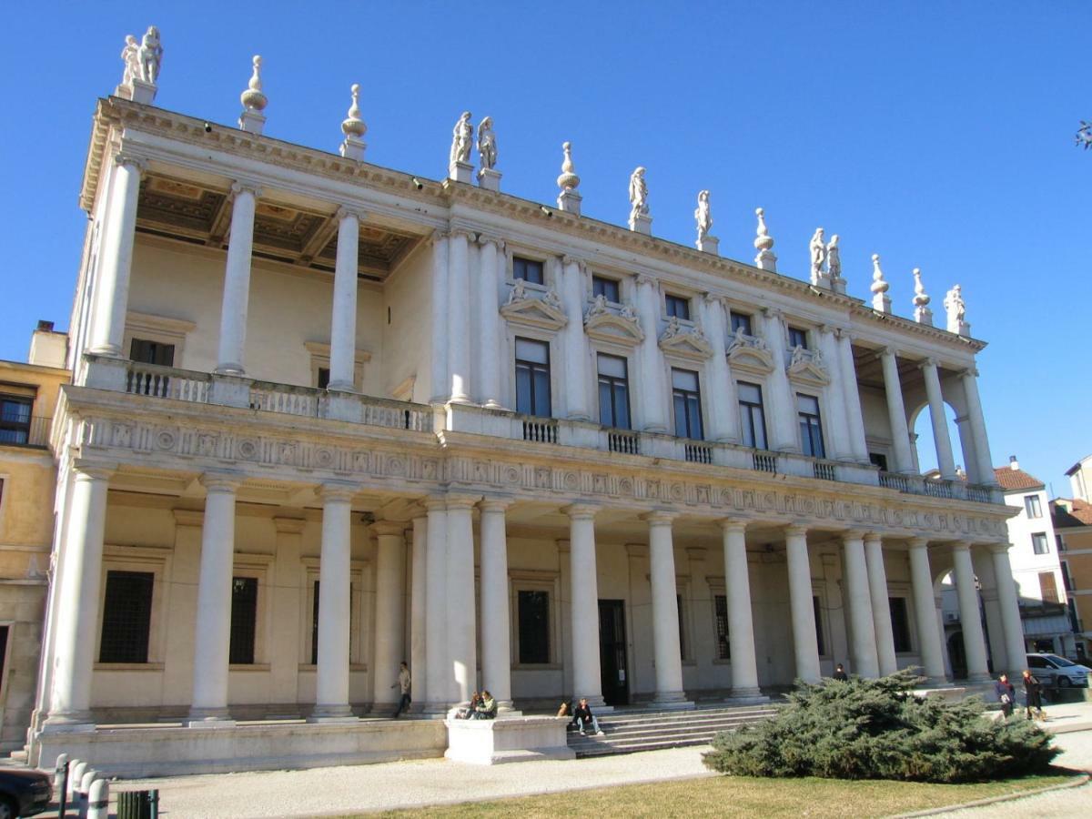 Casa Giorgia - Nel Cuore Di Vicenza Ngoại thất bức ảnh